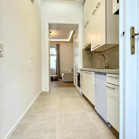 Luxury Apartment At Famous Vienna Kutschkermarkt ภายนอก รูปภาพ